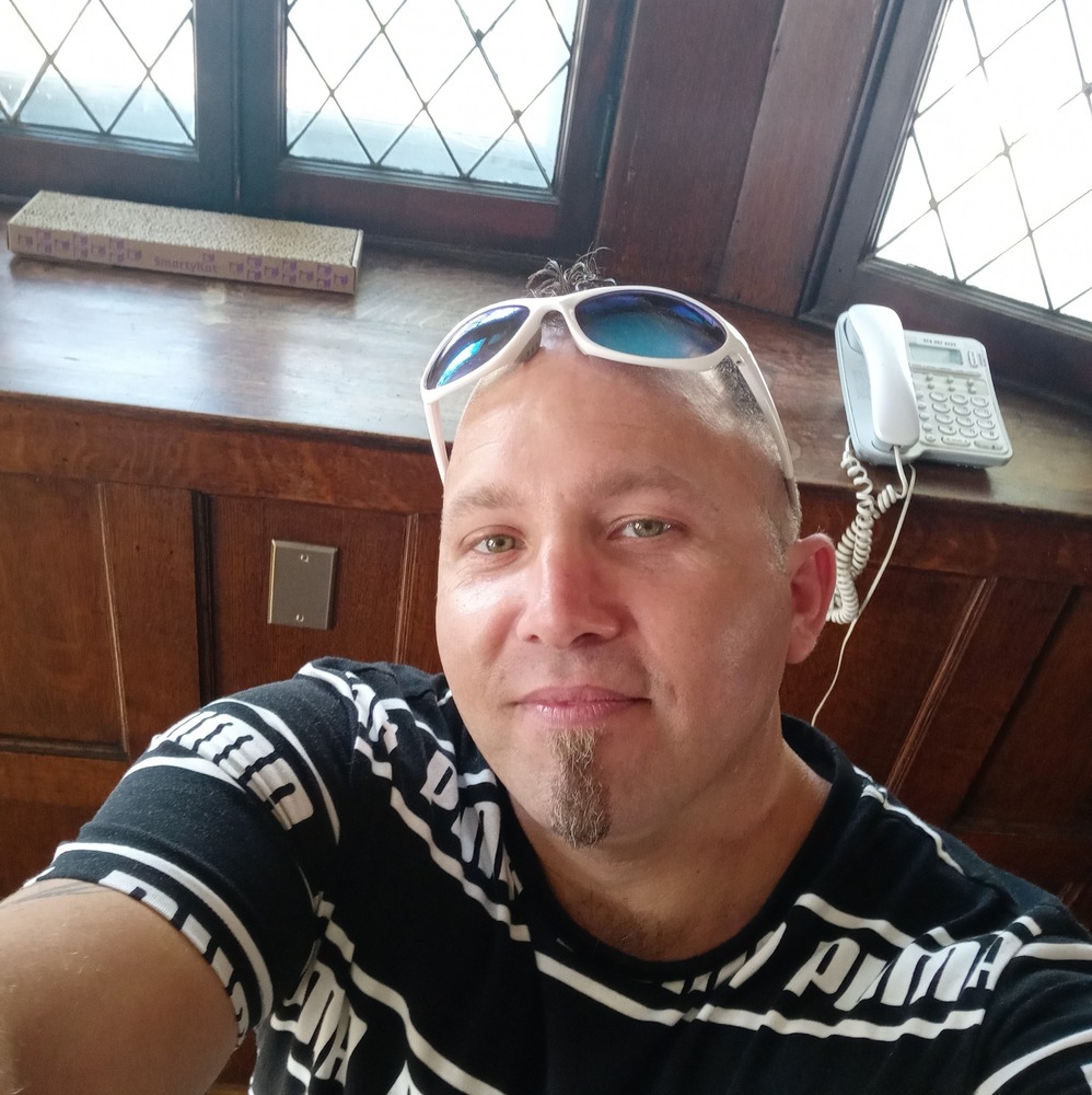 Meet your Posher, Gary